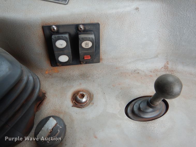 image for item FT9032 2011 Caterpillar D6T LGP  dozer