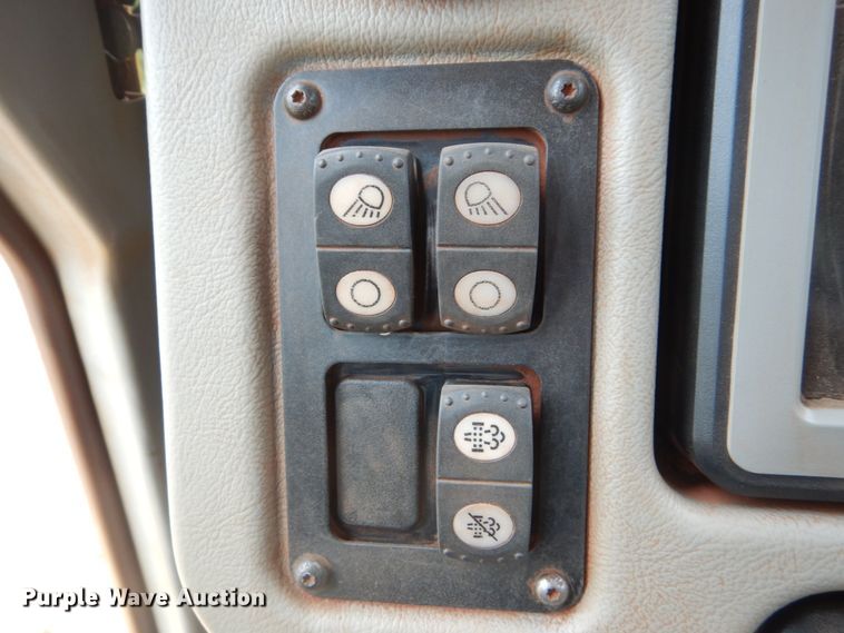 image for item FT9032 2011 Caterpillar D6T LGP  dozer