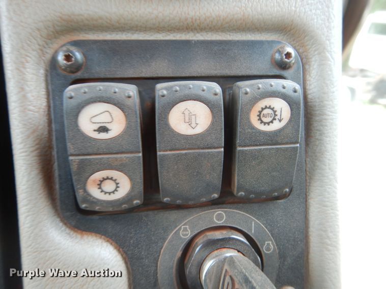 image for item FT9032 2011 Caterpillar D6T LGP  dozer