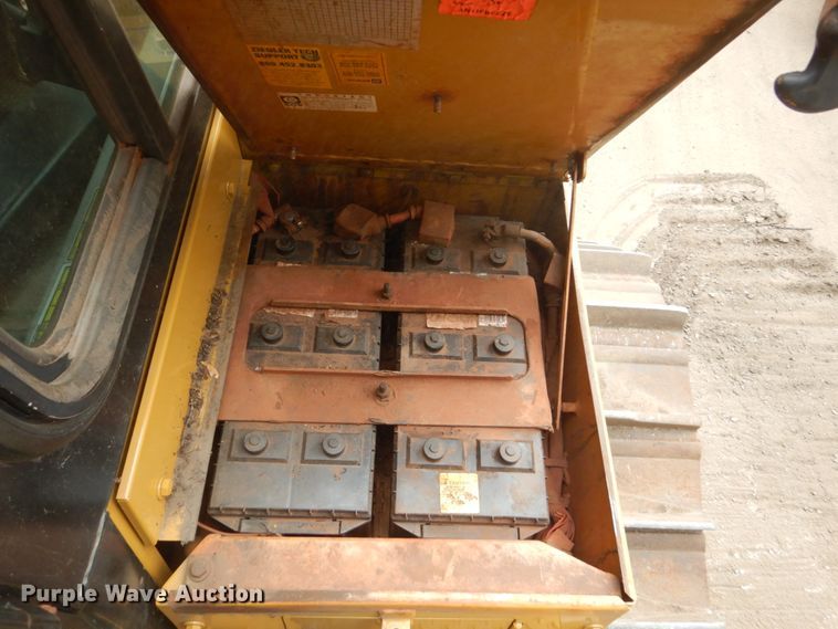 image for item FT9032 2011 Caterpillar D6T LGP  dozer