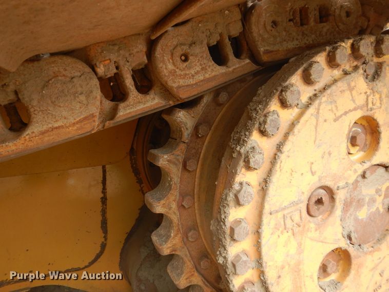 image for item FT9032 2011 Caterpillar D6T LGP  dozer