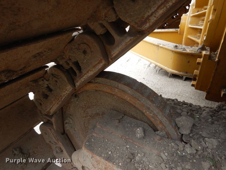 image for item FT9032 2011 Caterpillar D6T LGP  dozer