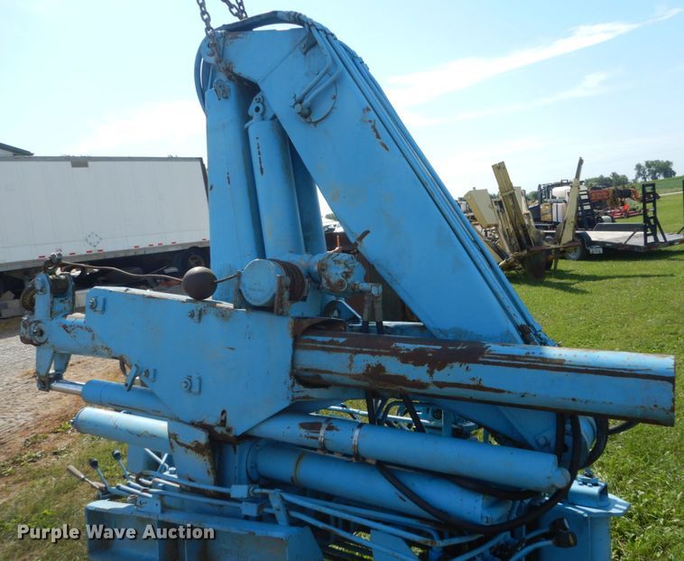 image for item FT9051 Hiab 950 knuckle boom crane