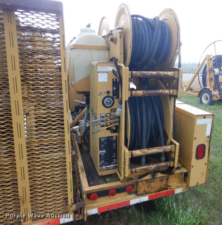 image for item FT9053 1996 Vermeer Navigator D-24A  directional boring unit