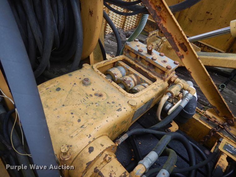 image for item FT9053 1996 Vermeer Navigator D-24A  directional boring unit