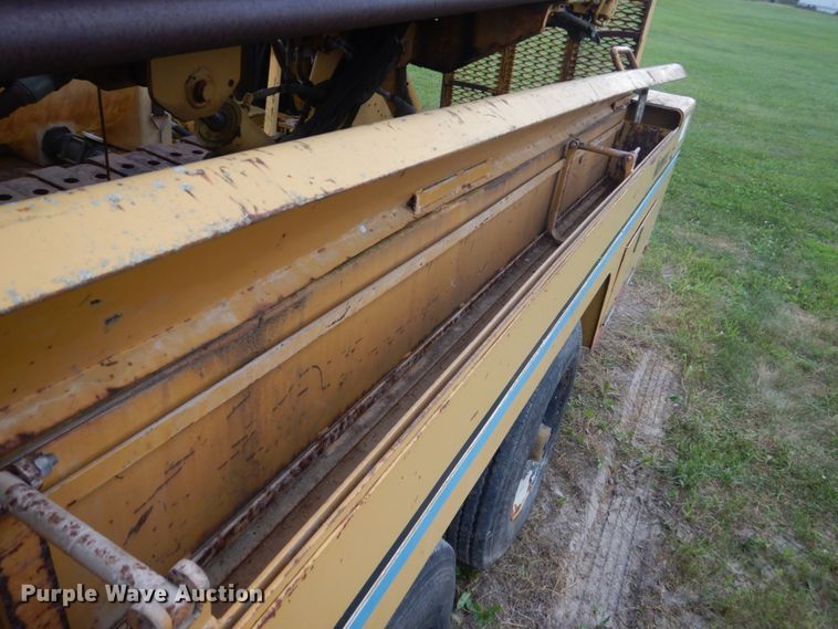 image for item FT9053 1996 Vermeer Navigator D-24A  directional boring unit