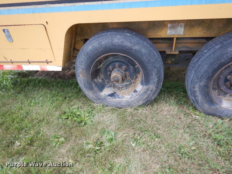 image for item FT9053 1996 Vermeer Navigator D-24A  directional boring unit