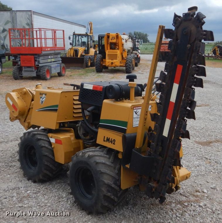 image for item FT9054 1996 Vermeer LM42  trencher