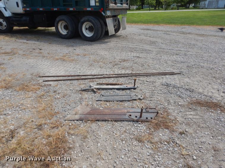 image for item FT9054 1996 Vermeer LM42  trencher