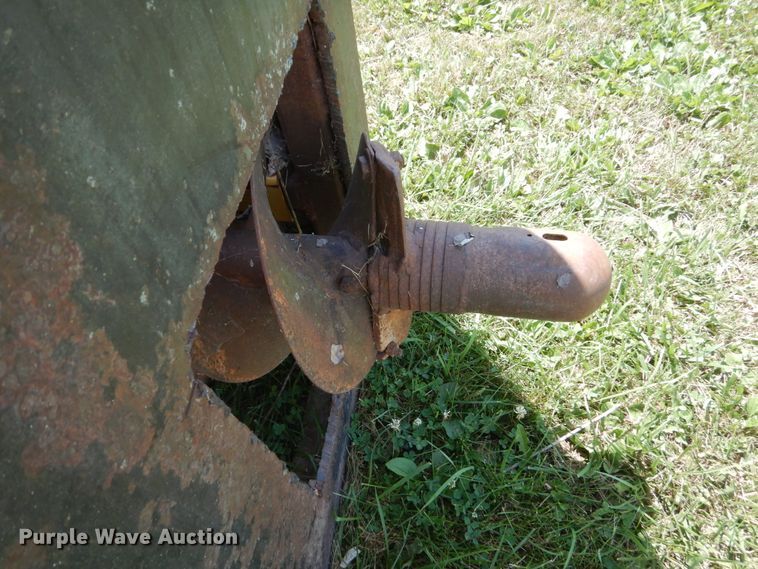 image for item FT9055 1999 Vermeer PL8000  directional boring unit