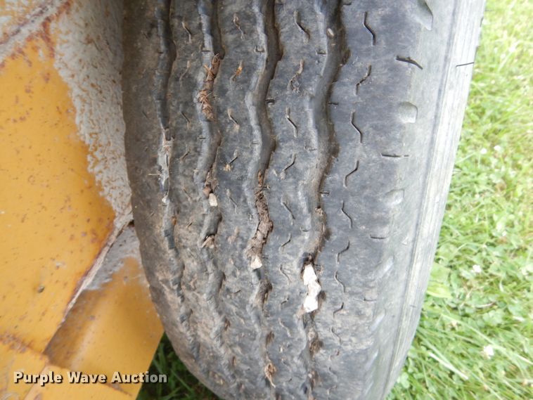 image for item FT9059 1996 Belshe equipment trailer