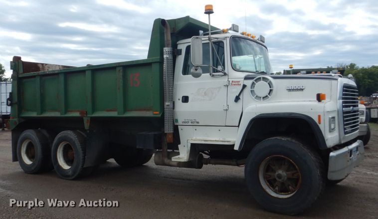 image for item FT9107 1994 Ford L8000  dump truck