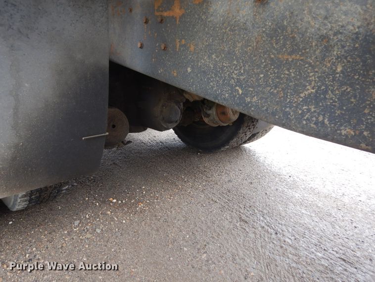 image for item FT9107 1994 Ford L8000  dump truck