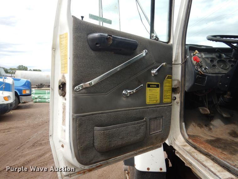 image for item FT9107 1994 Ford L8000  dump truck