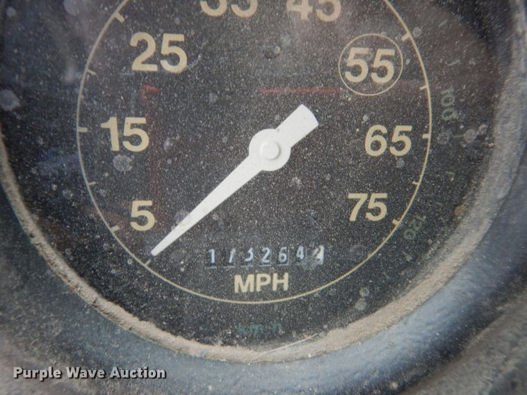 image for item FT9107 1994 Ford L8000  dump truck