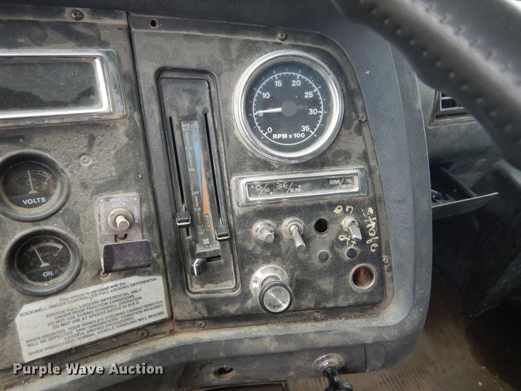 image for item FT9107 1994 Ford L8000  dump truck