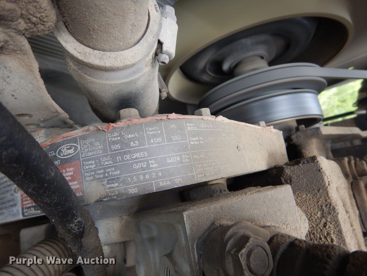 image for item FT9107 1994 Ford L8000  dump truck