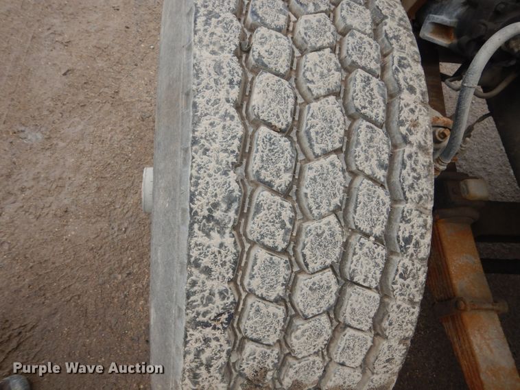 image for item FT9107 1994 Ford L8000  dump truck