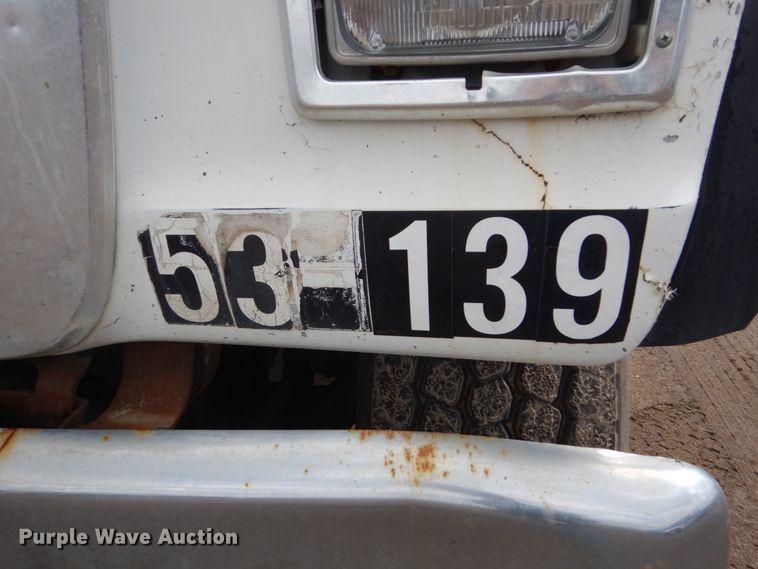 image for item FT9107 1994 Ford L8000  dump truck