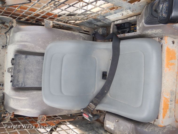 image for item FT9111 2005 Case 445  skid steer loader