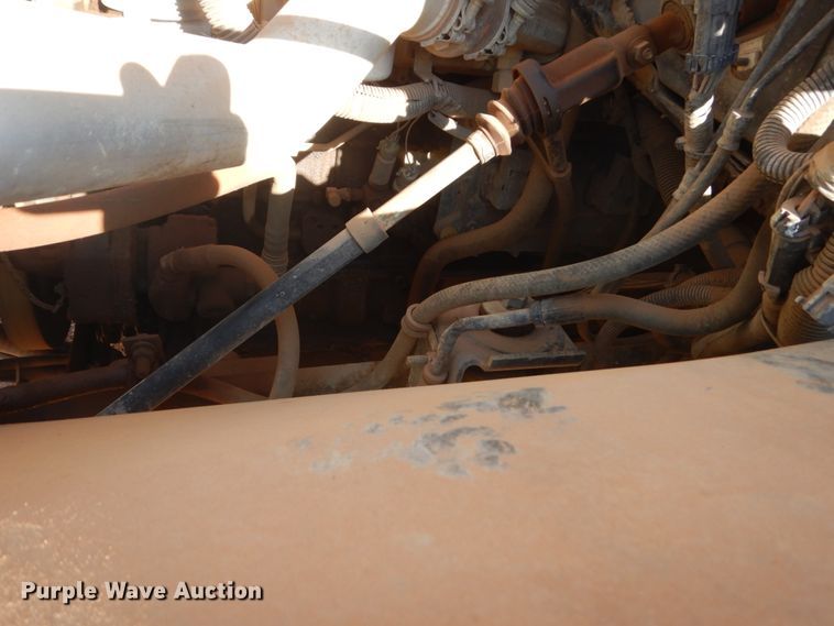 image for item FT9123 2000 GMC C6500  bucket truck