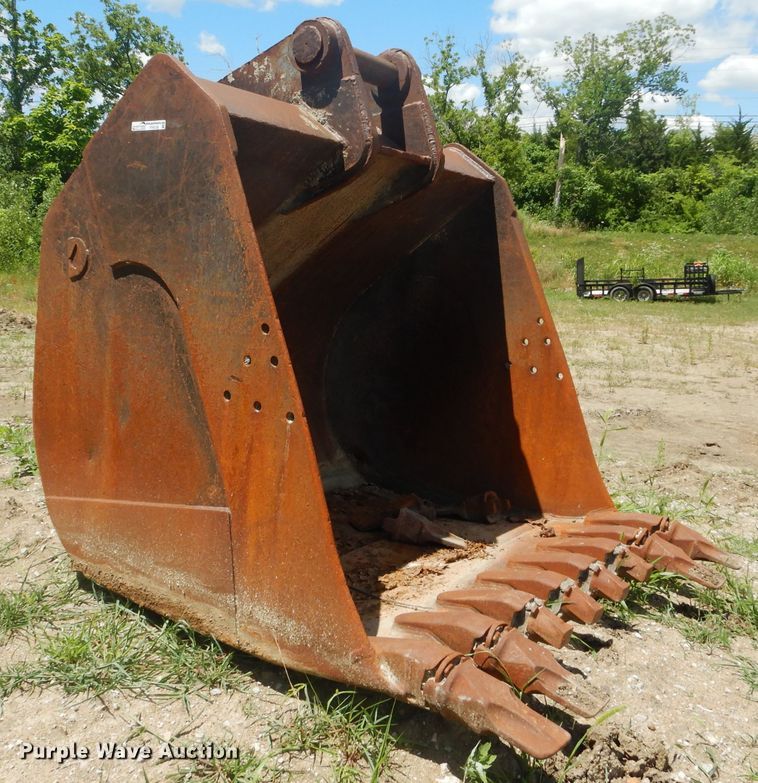image for item FY9138 GP 72"W excavator bucket