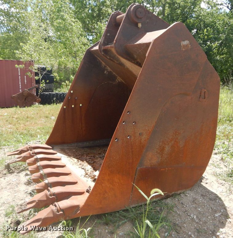 image for item FY9138 GP 72"W excavator bucket