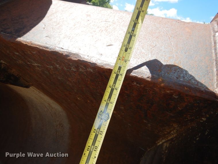 image for item FY9138 GP 72"W excavator bucket