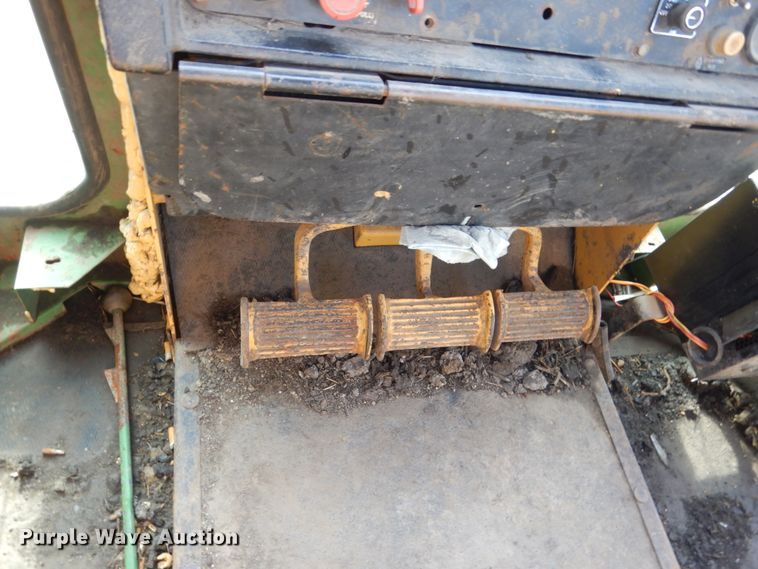 image for item GA9151 1995 John Deere 850B LGP  dozer