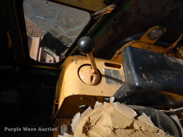 image for item GA9151 1995 John Deere 850B LGP  dozer