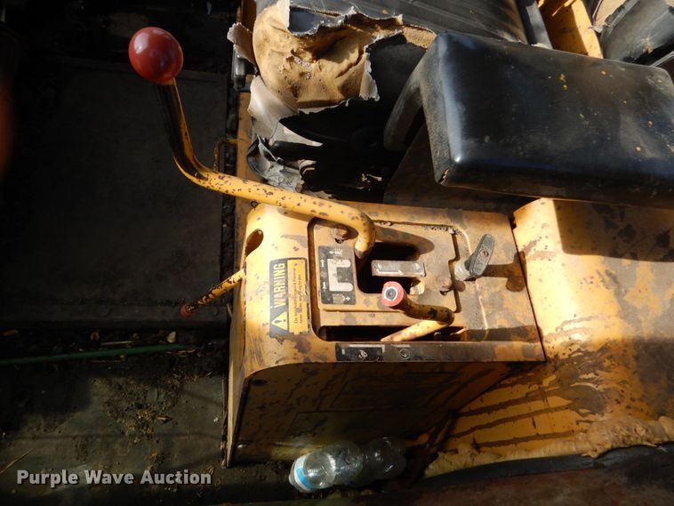 image for item GA9151 1995 John Deere 850B LGP  dozer