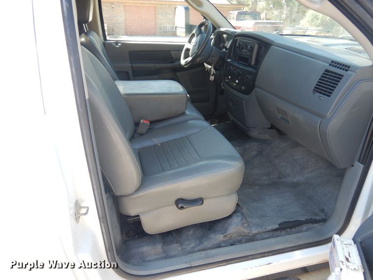 image for item GE9372 2008 Sterling Bullet vacuum truck