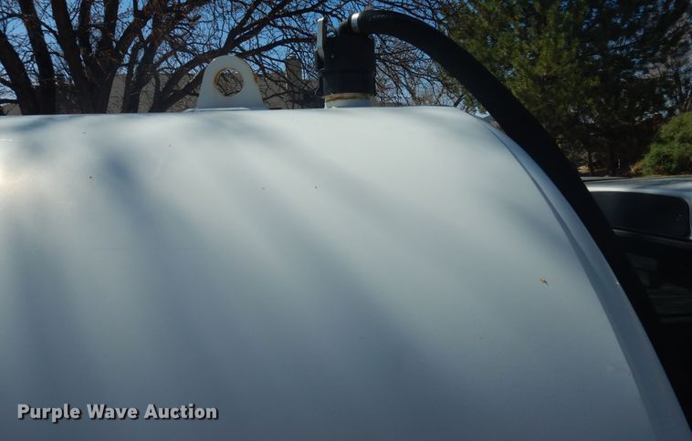 image for item GE9372 2008 Sterling Bullet vacuum truck