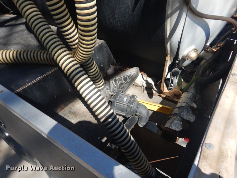 image for item GE9372 2008 Sterling Bullet vacuum truck