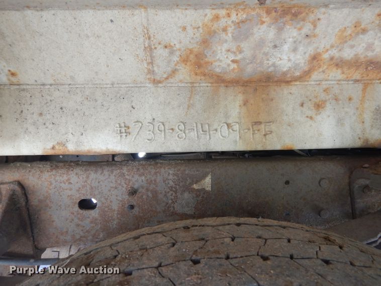 image for item GE9372 2008 Sterling Bullet vacuum truck