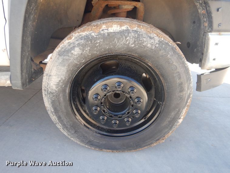 image for item GE9372 2008 Sterling Bullet vacuum truck