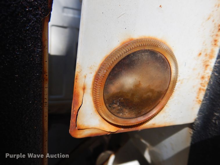 image for item GE9372 2008 Sterling Bullet vacuum truck