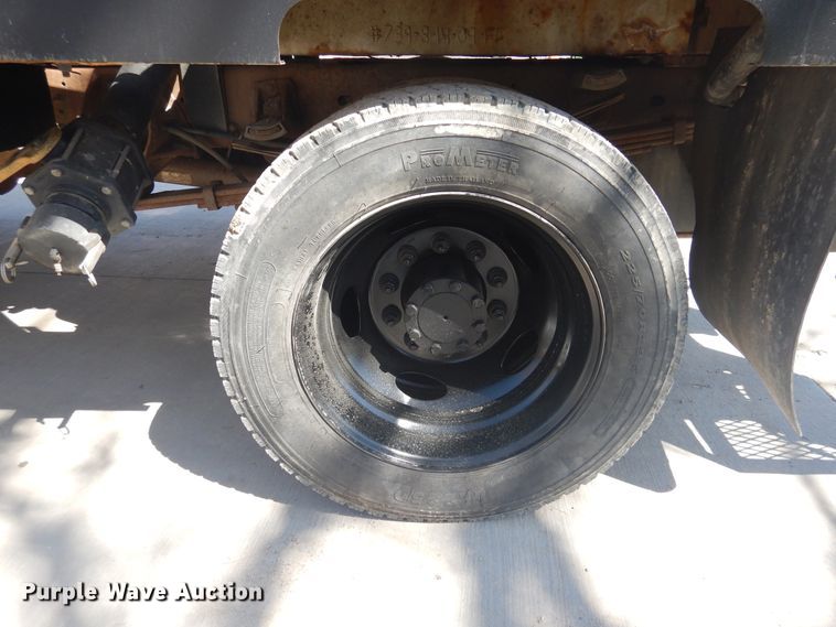 image for item GE9372 2008 Sterling Bullet vacuum truck