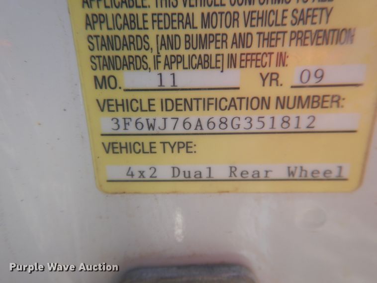 image for item GE9372 2008 Sterling Bullet vacuum truck