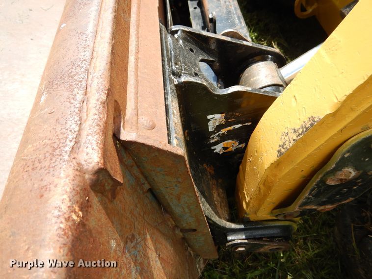 image for item GL9759 2012 Caterpillar 272D  skid steer loader