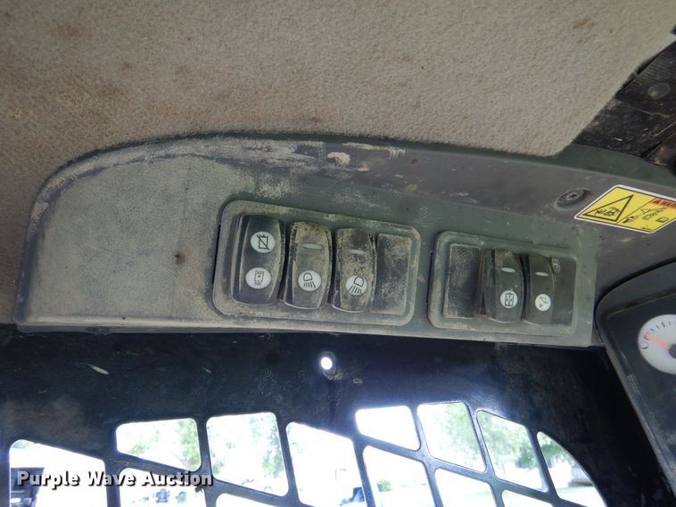 image for item GL9759 2012 Caterpillar 272D  skid steer loader