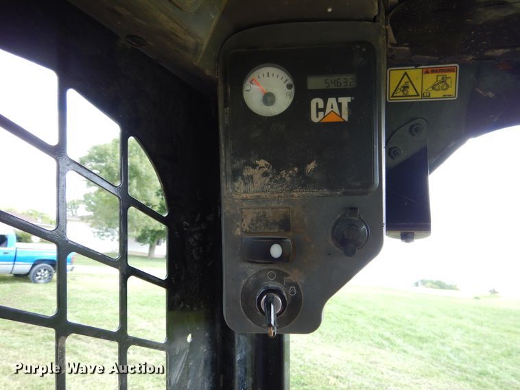 image for item GL9759 2012 Caterpillar 272D  skid steer loader