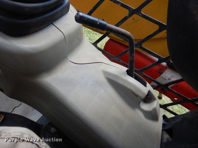 image for item GL9759 2012 Caterpillar 272D  skid steer loader