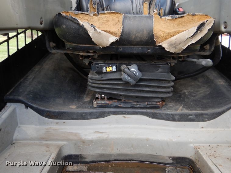 image for item GL9759 2012 Caterpillar 272D  skid steer loader