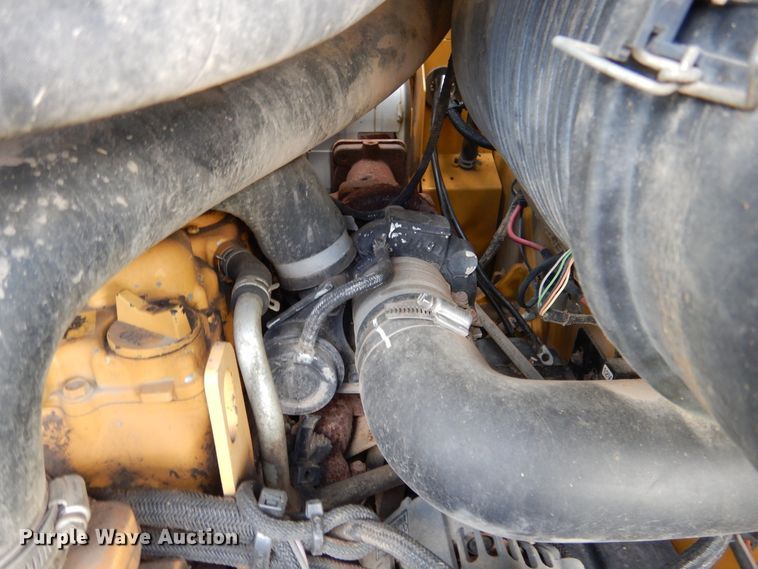 image for item GL9759 2012 Caterpillar 272D  skid steer loader