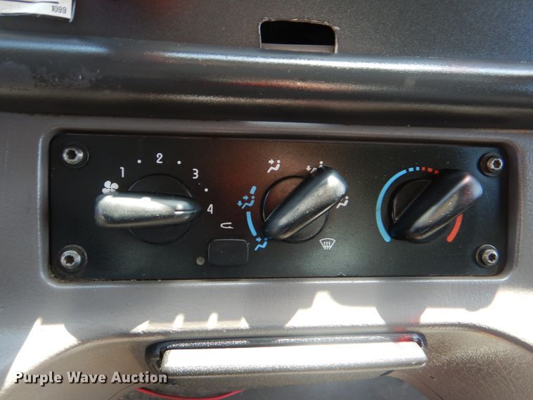 image for item GM9121 2008 Freightliner Business Class M2  dump truck