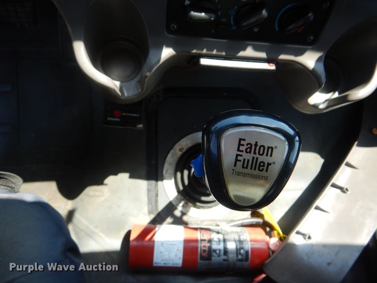 image for item GM9121 2008 Freightliner Business Class M2  dump truck