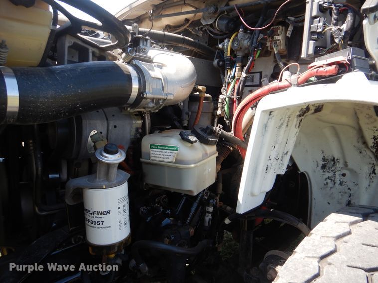 image for item GM9121 2008 Freightliner Business Class M2  dump truck