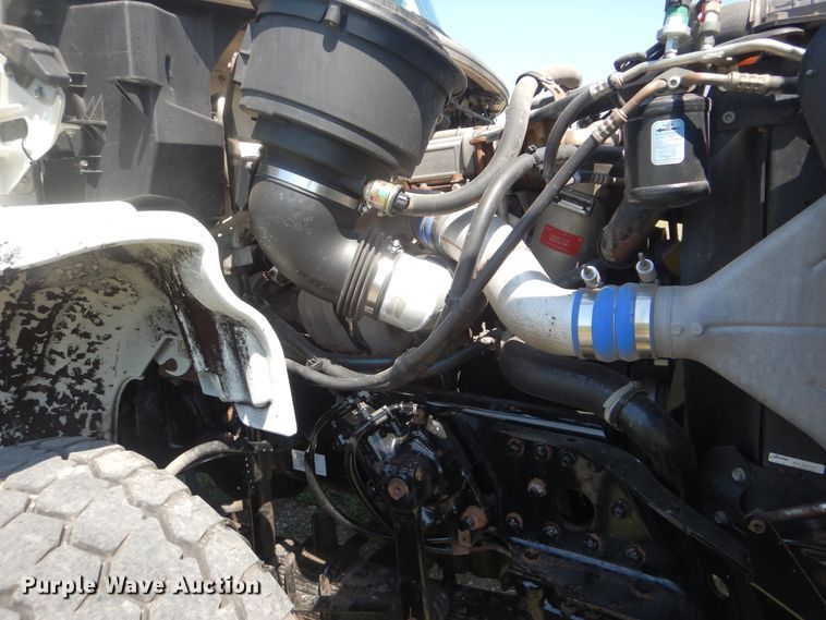 image for item GM9121 2008 Freightliner Business Class M2  dump truck