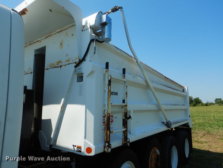 image for item GM9121 2008 Freightliner Business Class M2  dump truck